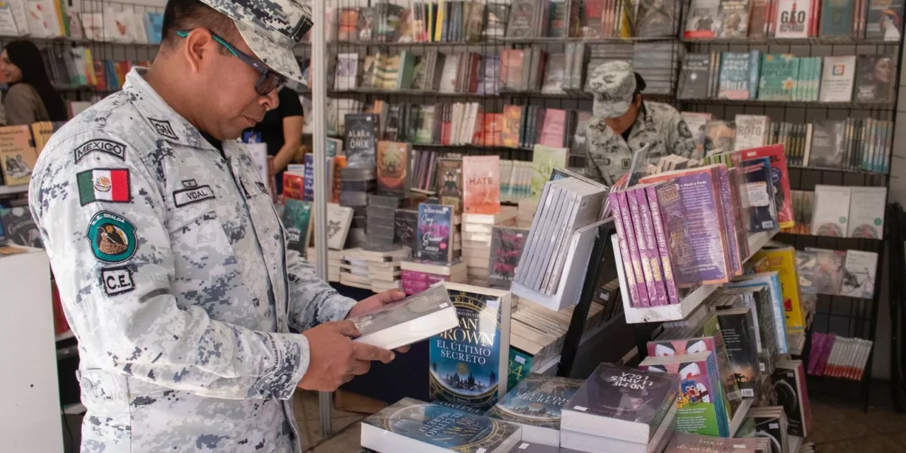 GUARDIA NACIONAL PRESENTE CON GALERÍA FOTOGRÁFICA EN LA FIL CULIACÁN 2025