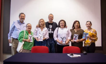 LITERATURA CON ACENTO SINALOENSE Y MIRADA UNIVERSAL EN EL FORO EL COLEGIO DE SINALOA DE LA FIL CULIACÁN 2025