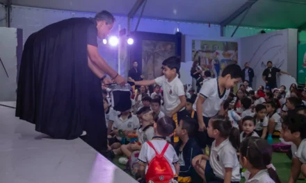 MAGIA, CUENTOS Y MANUALIDADES ENCANTAN A LAS INFANCIAS EN EL SEGUNDO DÍA DEL FORO INFANTIL DE LA FIL CULIACÁN 2025