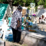 MILES DE FAMILIAS ACUDEN A LOS PANTEONES