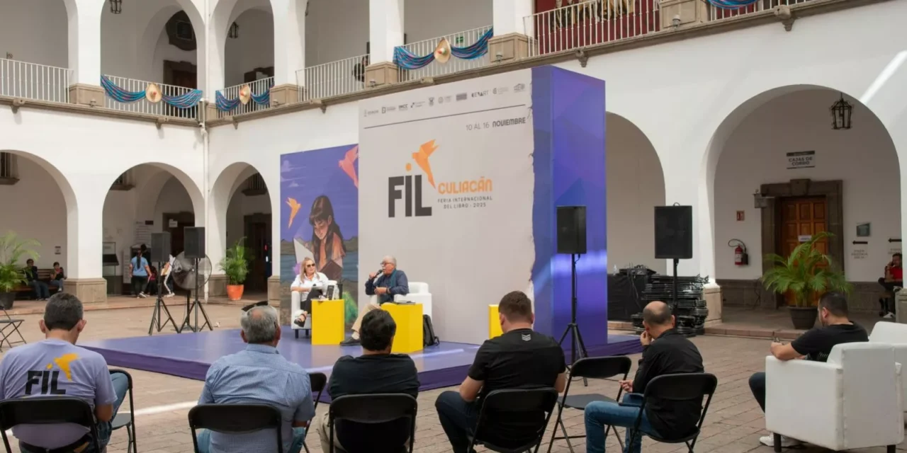 PROMUEVEN EL RESCATE DE LA IDENTIDAD CULTURAL DE CULIACÁN EN EL FORO PATIO DEL AYUNTAMIENTO EN LA FIL 2025