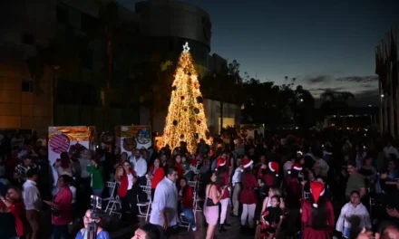 SÍMBOLO DE REUNIÓN Y FRATERNIDAD ENTRE LAS Y LOS UNIVERSITARIOS