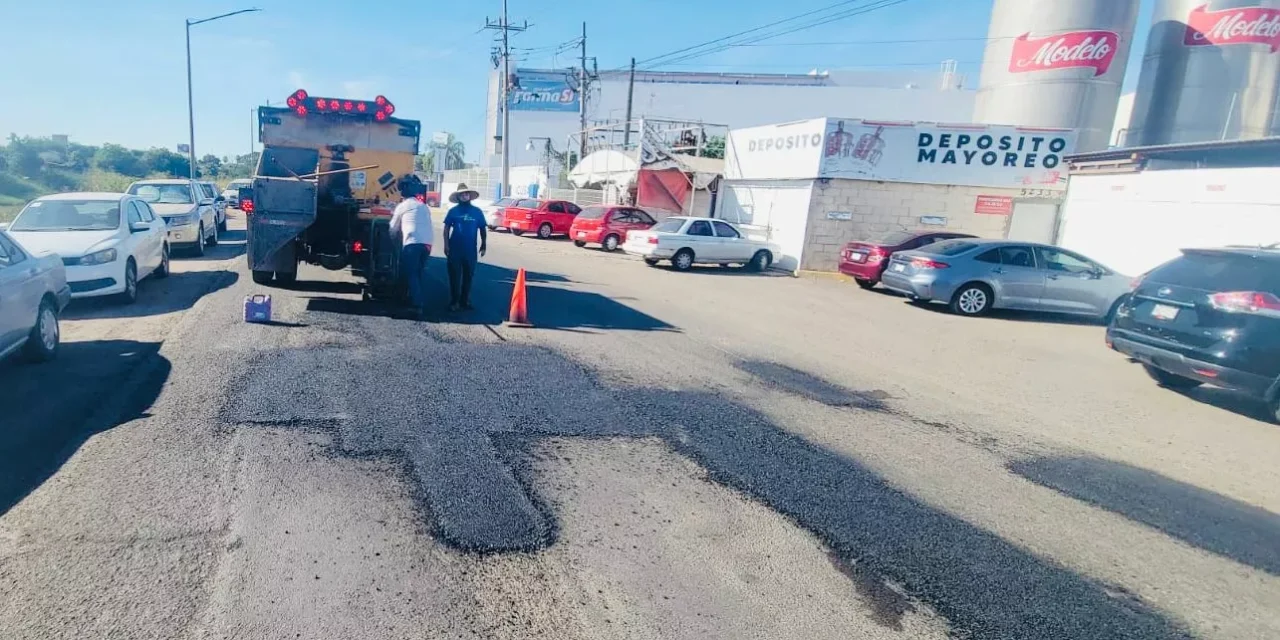 CON ATENCIÓN CIUDADANA, AYUNTAMIENTO DE CULIACÁN AVANZA EN EL BACHEO DE LA CIUDAD