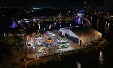 INAUGURA ESTRELLA PALACIOS LA VILLA NAVIDEÑA EN EL PARQUE CENTRAL