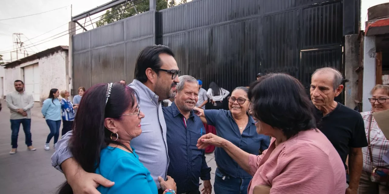 “LA COLONIA DIO OTRA VISTA, SE VE DIFERENTE”; JUAN DE DIOS GÁMEZ ENTREGA 10 CALLES PAVIMENTADAS