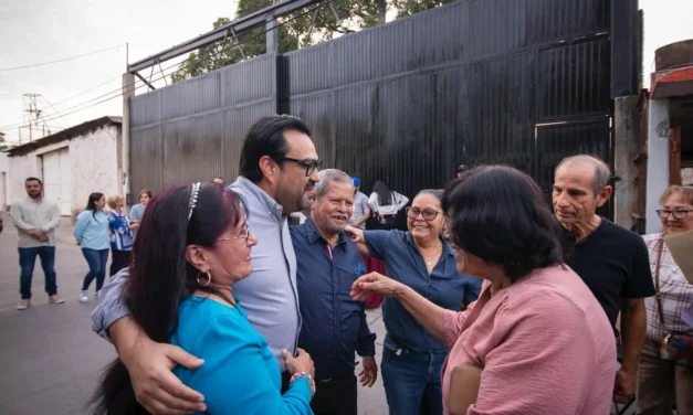 “LA COLONIA DIO OTRA VISTA, SE VE DIFERENTE”; JUAN DE DIOS GÁMEZ ENTREGA 10 CALLES PAVIMENTADAS