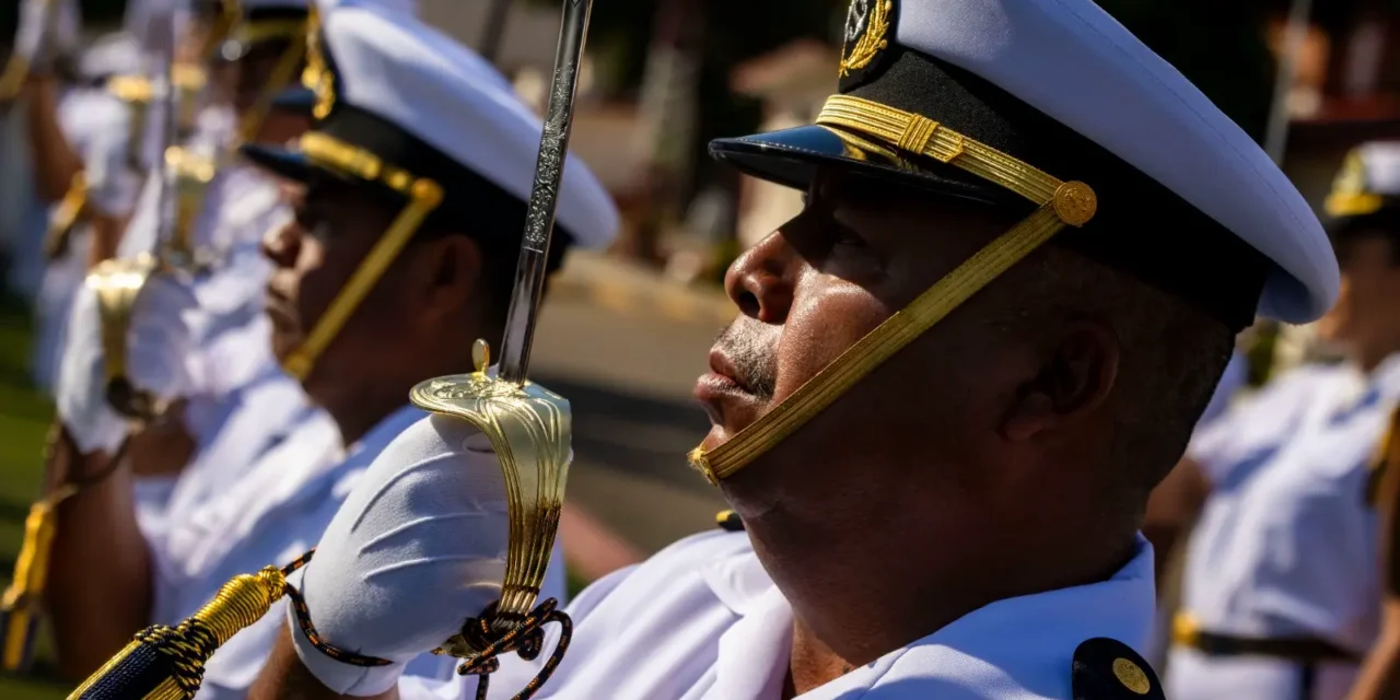 ATESTIGUA GOBERNADOR ROCHA CEREMONIA DE ENTREGA-RECEPCIÓN DEL MANDO DE ARMAS DE LA CUARTA REGIÓN NAVAL