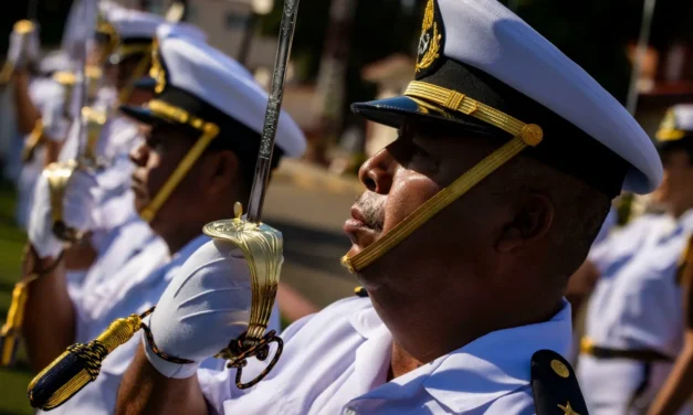 ATESTIGUA GOBERNADOR ROCHA CEREMONIA DE ENTREGA-RECEPCIÓN DEL MANDO DE ARMAS DE LA CUARTA REGIÓN NAVAL