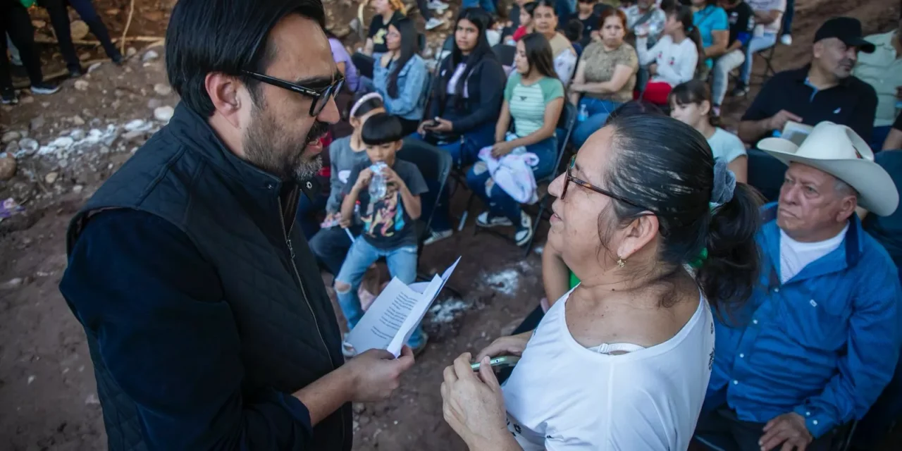 JUAN DE DIOS GÁMEZ INICIA DOS NUEVAS OBRAS DE PAVIMENTACIÓN; «ES UN PRESIDENTE MUNICIPAL DE HECHOS, NO PALABRAS»