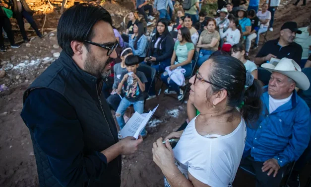 JUAN DE DIOS GÁMEZ INICIA DOS NUEVAS OBRAS DE PAVIMENTACIÓN; «ES UN PRESIDENTE MUNICIPAL DE HECHOS, NO PALABRAS»