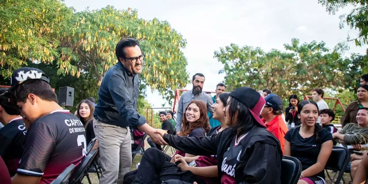 CULIACÁN RECONOCE A SU TALENTO DEPORTIVO CON BECAS ANUALES A MEDALLISTAS CONADE 2025; ‘NOS INSPIRAN A ECHARLE GANAS’: JUAN DE DIOS GÁMEZ