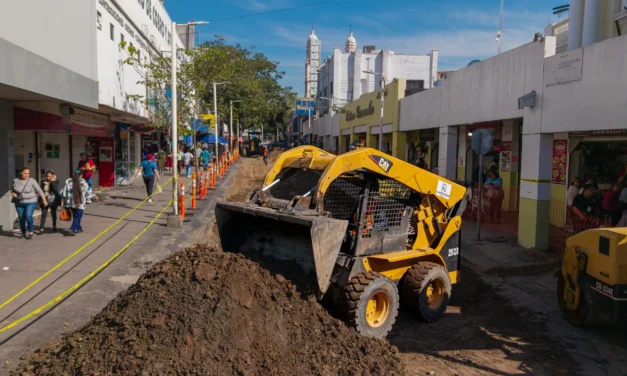 INICIA LA PRIMERA ETAPA DE REPARACIÓN DE LA SUPERFICIE DE RODAMIENTO DE CONCRETO ESTAMPADO EN EL CENTRO DE LA CIUDAD