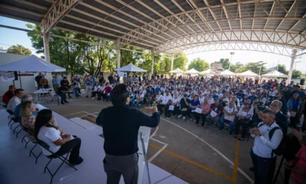 ENTREGAN EQUIPAMIENTO A 300 PEQUEÑOS COMERCIANTES DE CULIACÁN; “LO QUE NOS MUEVE ES EL AMOR AL PUEBLO”