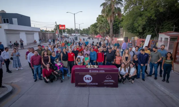 ENTREGA JUAN DE DIOS GÁMEZ PAVIMENTACIÓN DE LA CALLE CORNETA FRANCISCO RAMÍREZ EN LA COLONIA 21 DE MARZO