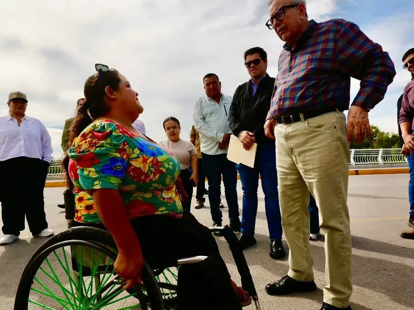 GOBERNADOR ROCHA SUPERVISA PUENTE Y CAMINO QUE CONECTA SINALOA DE LEYVA AL OPOCHI