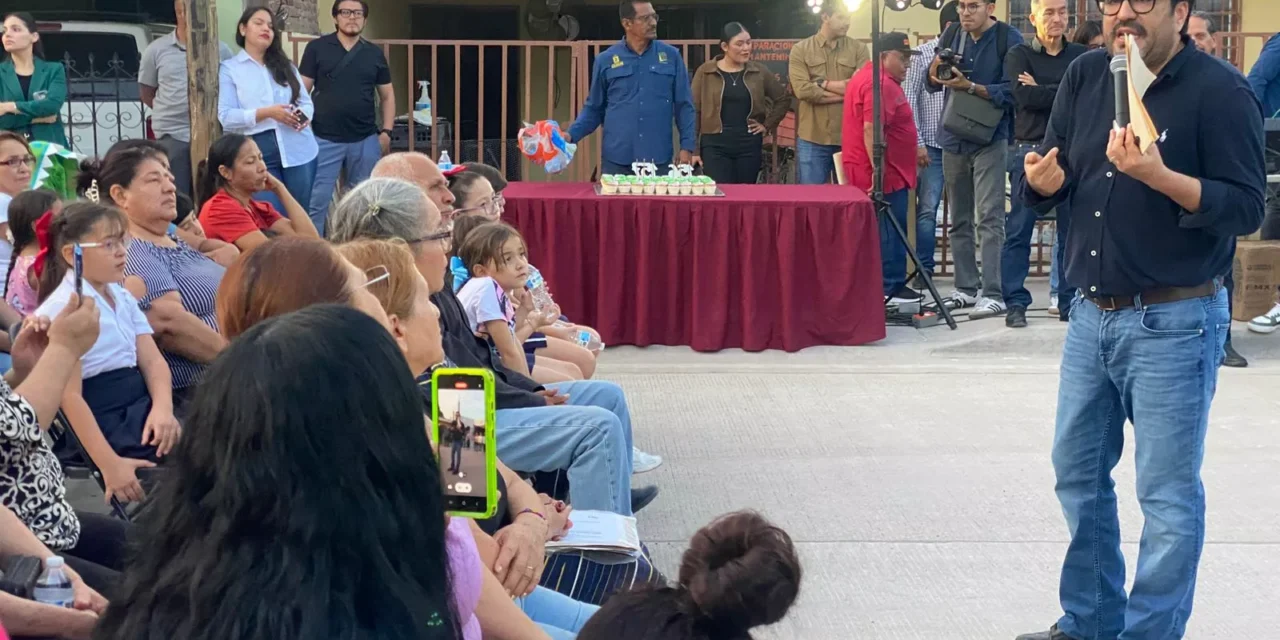 ¡GRACIAS ALCALDE! JUAN DE DIOS GÁMEZ CUMPLE A VECINOS DE LA COLONIA ANTONIO TOLEDO CORRO