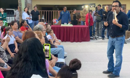 ¡GRACIAS ALCALDE! JUAN DE DIOS GÁMEZ CUMPLE A VECINOS DE LA COLONIA ANTONIO TOLEDO CORRO