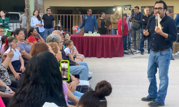 ¡GRACIAS ALCALDE! JUAN DE DIOS GÁMEZ CUMPLE A VECINOS DE LA COLONIA ANTONIO TOLEDO CORRO