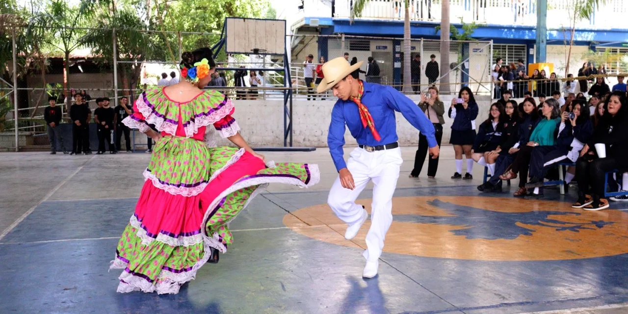 REALIZA LA UAS LA EXPO SABERESMX LIBREMENTE SANAMENTE “JÓVENES POR LA PAZ Y CONTRA LAS ADICCIONES”