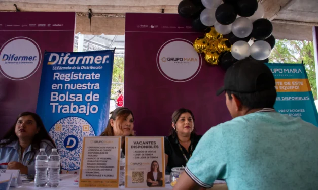REALIZAN CON ÉXITO LA FERIA DEL EMPLEO EN LA PLAZUELA ÁLVARO OBREGÓN