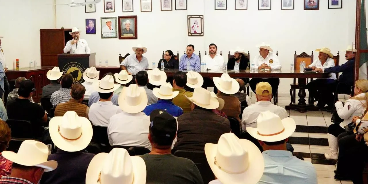 REFRENDA GOBIERNO DE MAZATLÁN SU COMPROMISO CON EL DESARROLLO DEL SECTOR GANADERO