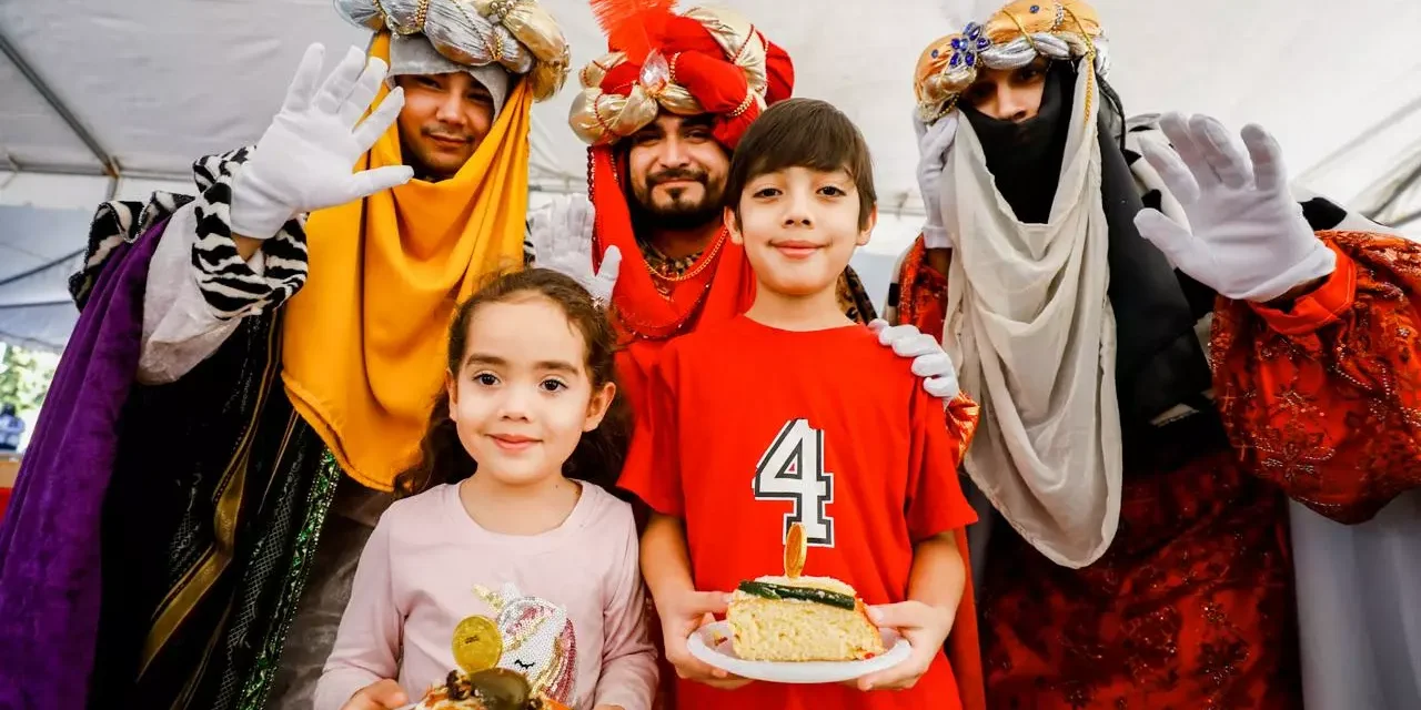 CELEBRA DIF SINALOA LA MAGIA DE LOS REYES MAGOS EN LA EXPLANADA DE PALACIO DE GOBIERNO