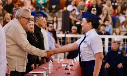 LA LABOR DEL POLICÍA ES TAREA IMPORTANTE PARA LA SOCIEDAD, AFIRMA GOBERNADOR ROCHA; DURANTE GRADUACIÓN DE CADETES DE LA UNIPOL