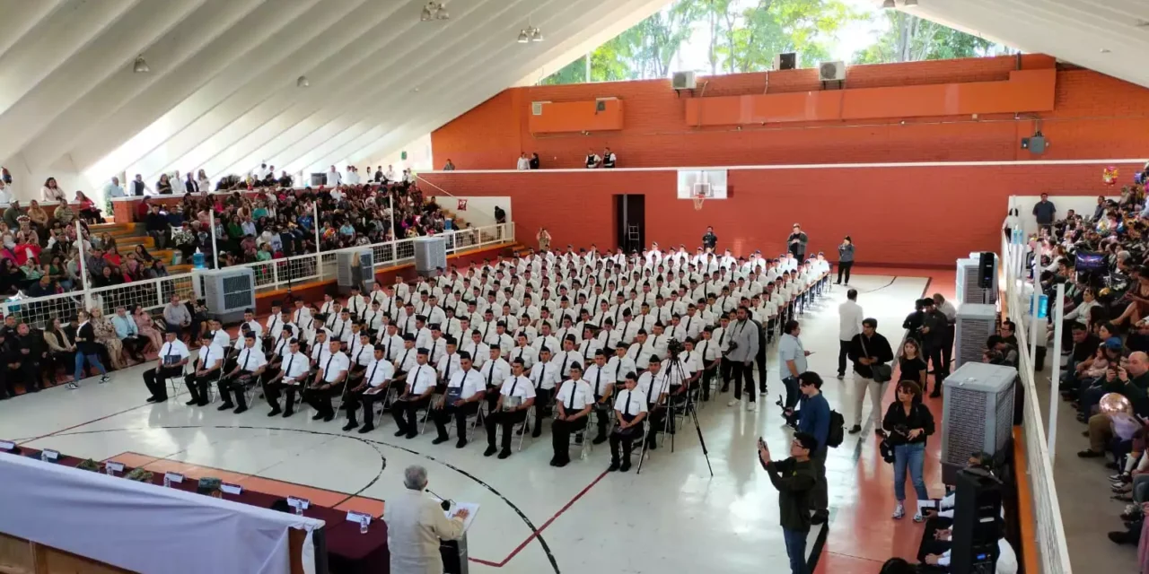 EGRESAN DE UNIPOL 204 CADETES DE FORMACIÓN INICIAL