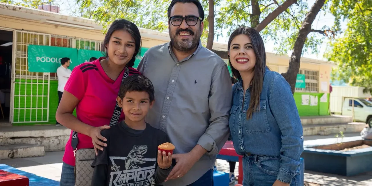 ACOMPAÑA JUAN DE DIOS GÁMEZ JORNADA DE SALUD Y SERVICIOS DE DIF BIENESTAR EN CHULAVISTA Y SOSTIENE DIÁLOGOS POR EL BIENESTAR EN LA PUERTA
