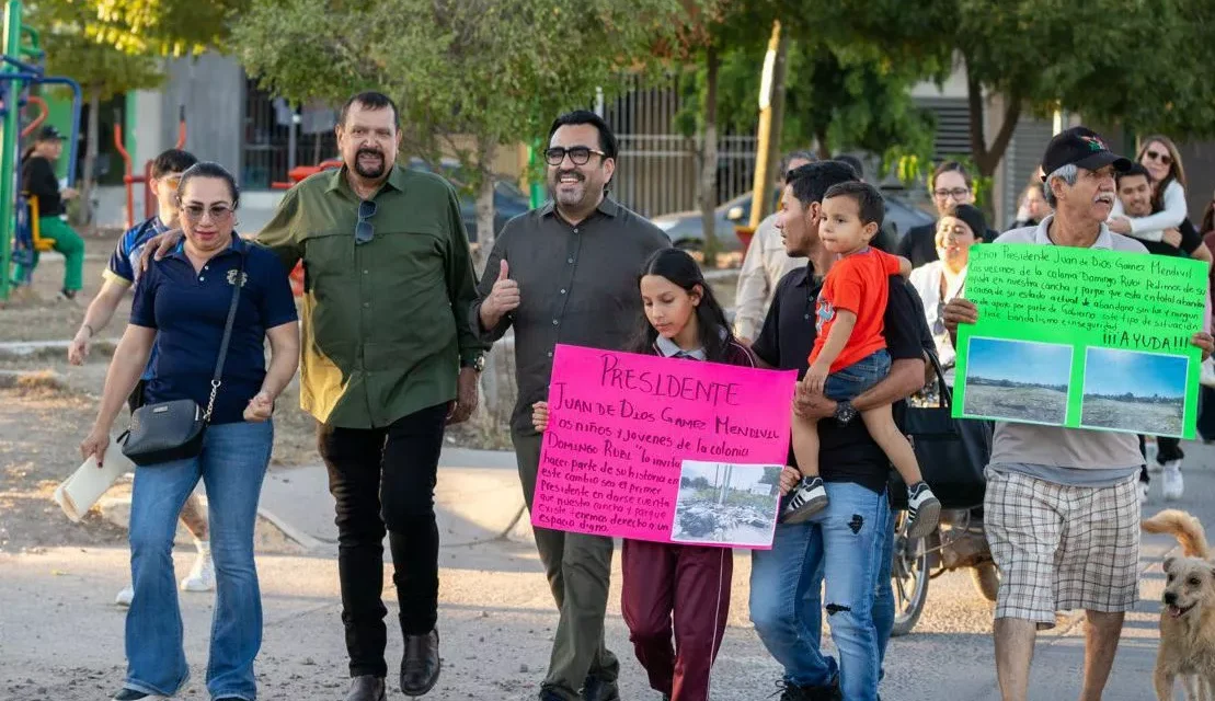 JUAN DE DIOS GÁMEZ SE COMPROMETE A REHABILITAR CANCHA EN LA FELIPE ANGELES Y ATENDER PARQUEADERO EN LA COLONIA DOMINGO RUBÍ