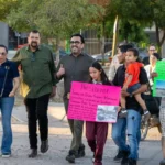 JUAN DE DIOS GÁMEZ SE COMPROMETE A REHABILITAR CANCHA EN LA FELIPE ANGELES Y ATENDER PARQUEADERO EN LA COLONIA DOMINGO RUBÍ