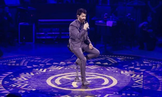 ALEJANDRO FERNANDEZ EN EL DOMO CARE