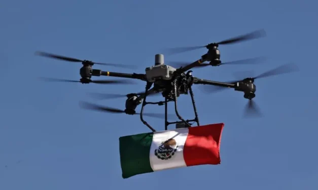 ENCABEZA GOBERNADOR ROCHA LA CONMEMORACIÓN DEL DÍA DE LA BANDERA