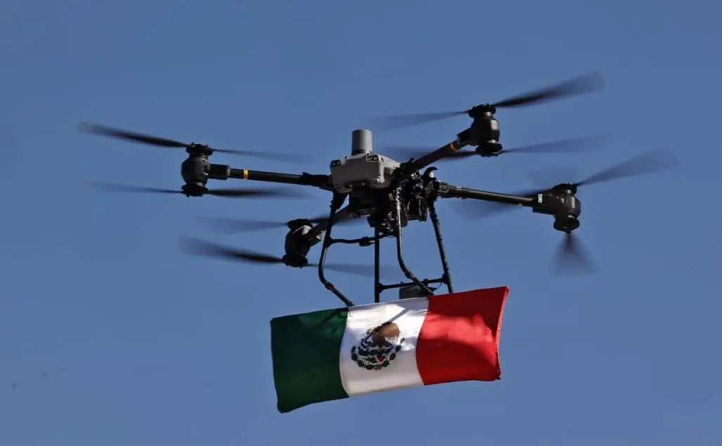 ENCABEZA GOBERNADOR ROCHA LA CONMEMORACIÓN DEL DÍA DE LA BANDERA