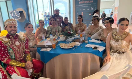 ENTRE CORONAS Y SONRISAS CONVIVEN LOS CORTEJOS REALES ANTES DE LOS DESFILES DEL CARNAVAL MAZATLÁN 2026