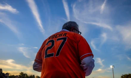 INAUGURA GOBERNADOR ROCHA LIGA DE BÉISBOL MAGISTERIAL SNTE 27 TEMPORADA 2025 – 2026