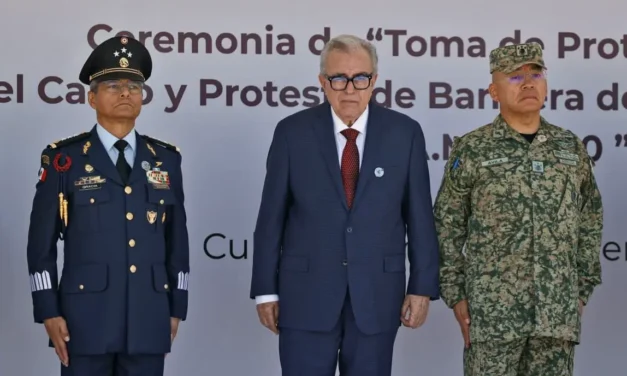 GOBERNADOR ROCHA MOYA AGRADECIÓ EL COMPROMISO DE LA FUERZA AÉREA DE CONTINUAR APOYANDO LA ESTRATEGIA DE SEGURIDAD EN SINALOA