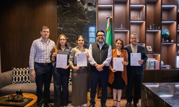 JUAN DE DIOS GÁMEZ TOMA PROTESTA A NUEVOS TITULARES DE TURISMO, MIA Y LA DIRECCIÓN DE SERVICIOS PÚBLICOS