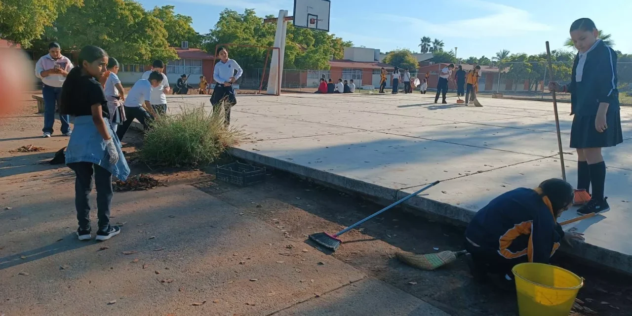 NIÑAS Y NIÑOS TOMAN ACCIÓN POR SU ESCUELA LEYES DE REFORMA Y FORMAN SU COMITÉ AMBIENTAL ESCOLAR
