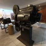CINE, CIENCIA Y MEMORIA: IMCC IMPULSA CONFERENCIA Y DEVELA PROYECTOR HISTÓRICO EN EL MUSEO DE HISTORIA REGIONAL