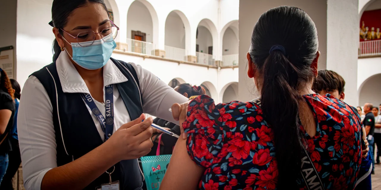 INSTALAN MÓDULO DE VACUNACIÓN CONTRA EL SARAMPIÓN EN EL AYUNTAMIENTO DE CULIACÁN