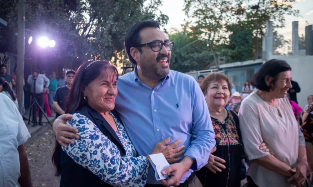 ALCALDE DE CULIACÁN DIO EL BANDERAZO DE ARRANQUE A NUEVAS OBRAS DE PAVIMENTACIÓN EN ALGUNAS COLONIAS