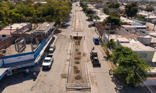 CULIACÁN REFUERZA LIMPIEZA EN CANAL CHULAVISTA PARA PREVENIR RIESGOS PLUVIALES