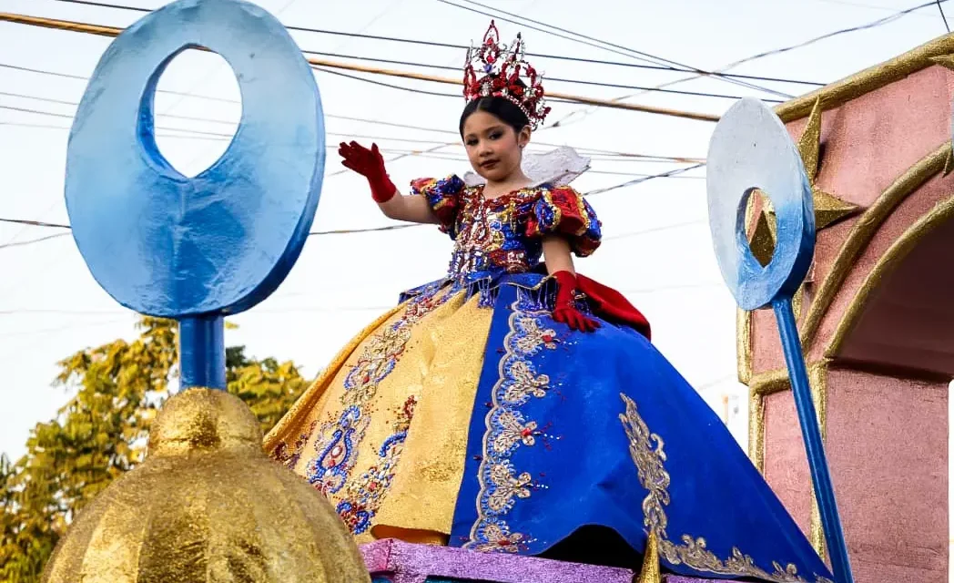 DEFINE GOBERNADOR ROCHA AL CARNAVAL DE ANGOSTURA COMO DINÁMICO E INCLUSIVO
