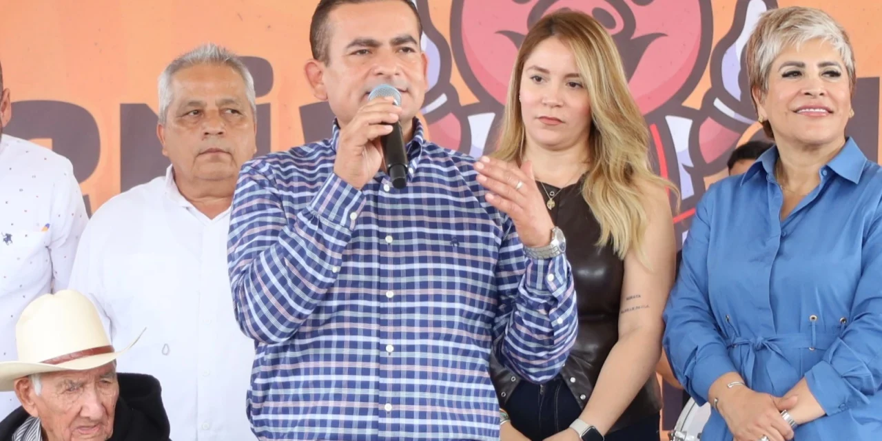 INAUGURA EL ALCALDE JORGE ROSARIO BOJÓRQUEZ LA SEGUNDA EDICIÓN DE LA FERIA DEL CHICHARRÓN EN “LA PALMA”