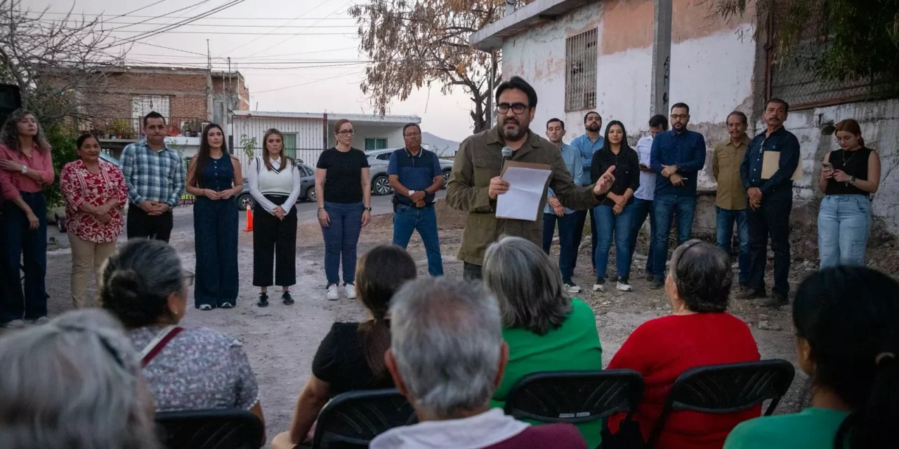 JUAN DE DIOS GÁMEZ PONE EN MARCHA LA PAVIMENTACIÓN DE CINCO CALLES MÁS EN CULIACÁN; INVIERTEN $32 MILLONES