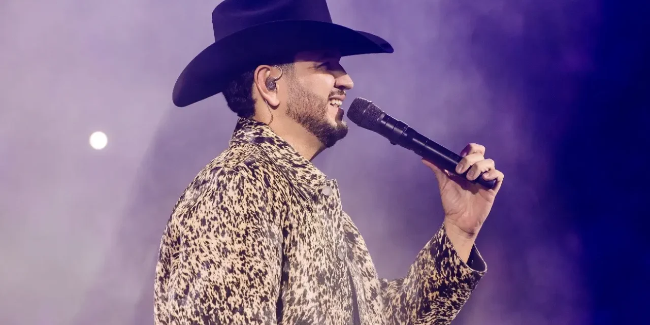 EDEN MUÑOZ SEGUNDO SOLD OUT DOMO CARE