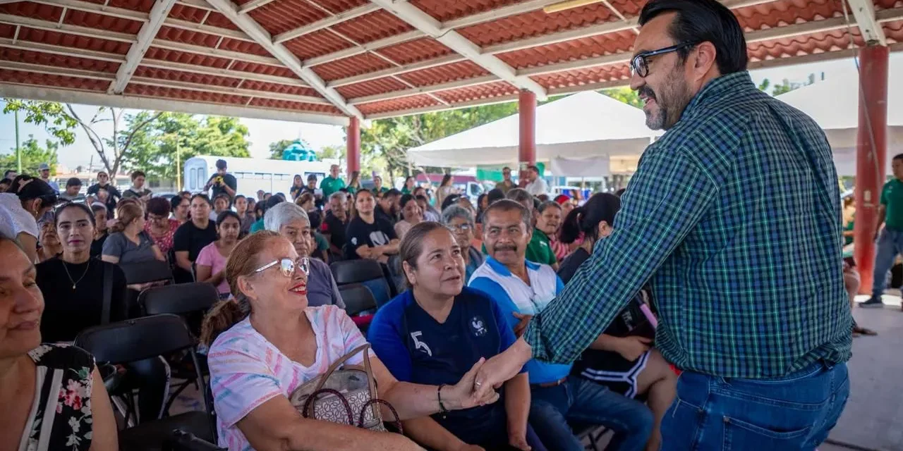 HABITANTES DE LA COLONIA VILLAS DEL MANANTIAL RECIBEN JORNADA DE SALUD Y SERVICIOS DEL DIF BIENESTAR CULIACÁN Y EL AYUNTAMIENTO