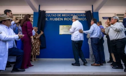 INAUGURA EL GOBERNADOR ROCHA MOYA LA FACULTAD DE MEDICINA DE LA UAS EN GUASAVE