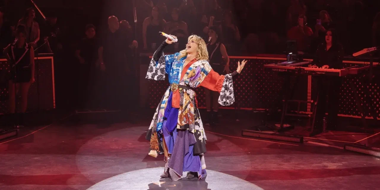 MARÍA JOSÉ CONQUISTA EL DOMO CARE CON SU TOUR “TODO O NADA”